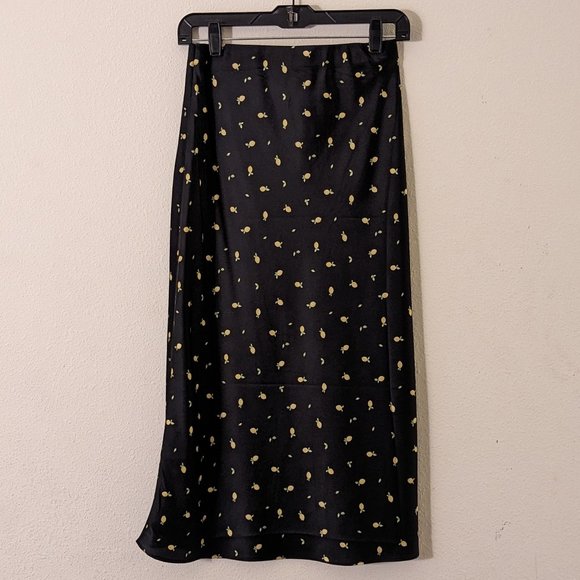 Francesca Mon Ami Lemon Satin Black Midi Skirt, Medium, NWOT, Elastic Waistband - Picture 2 of 5